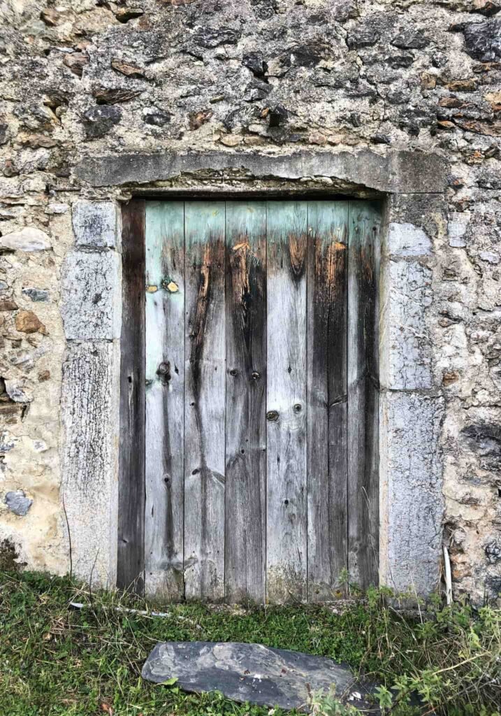 Détail d'une porte existante d'une grange