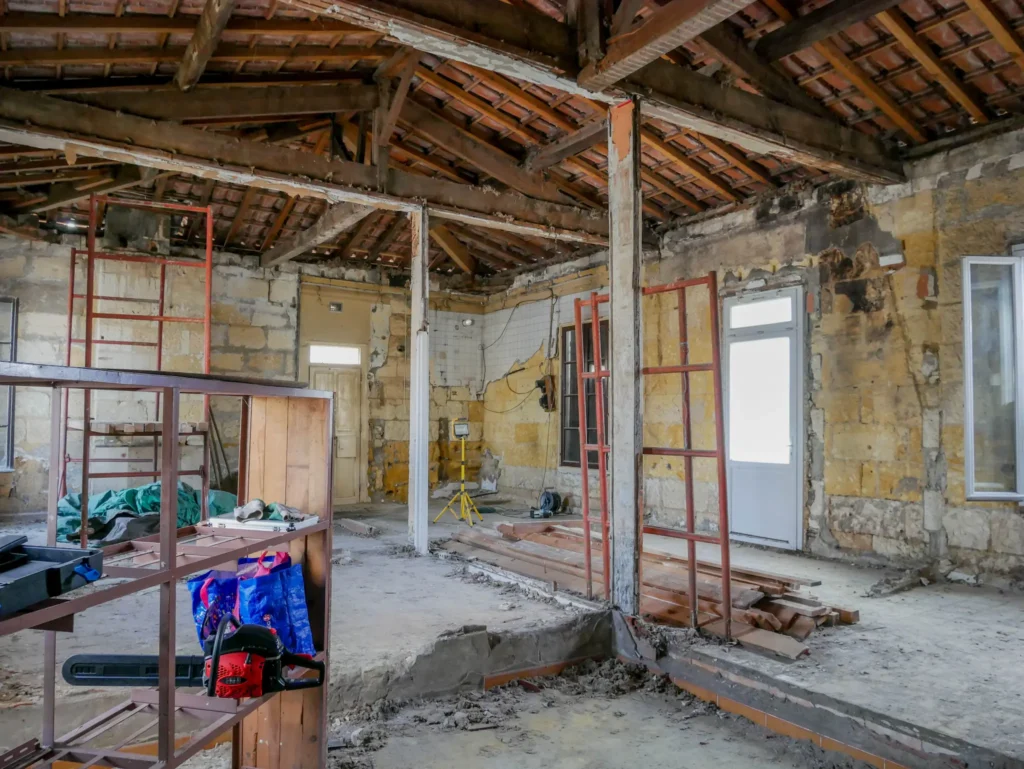 Démolitions d'un projet de surélévation d'échoppe