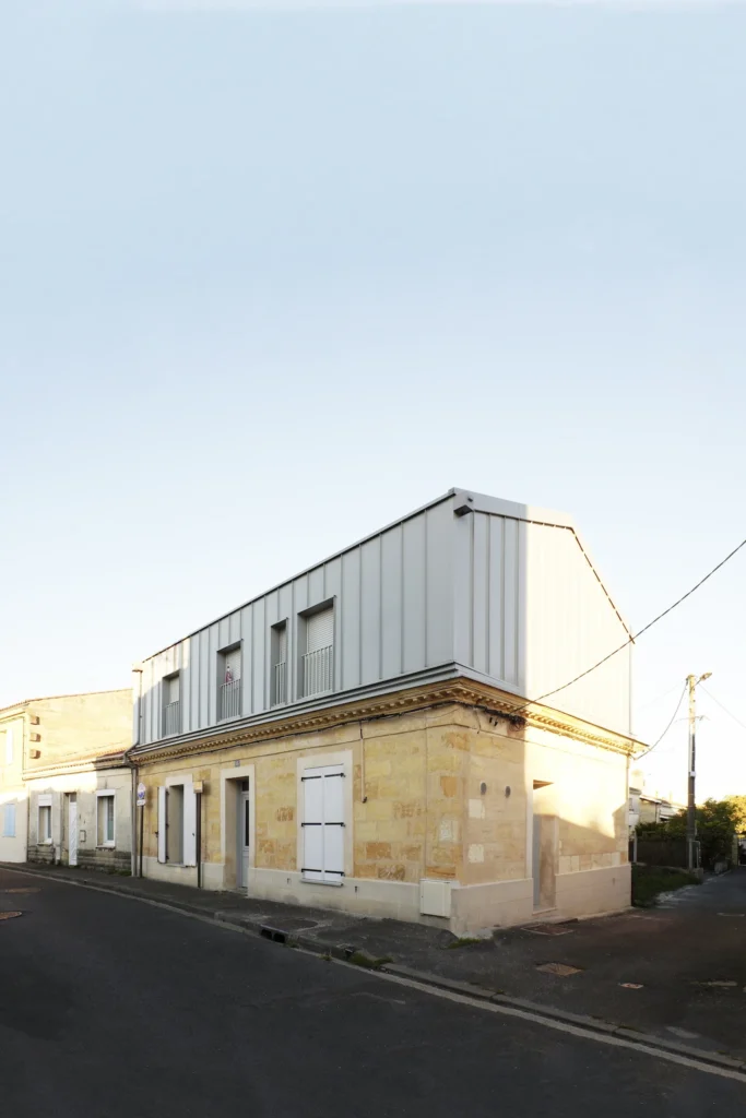 Surélévation d'une échoppe à Bègles